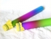 Kazoo im Regenbogenkleid