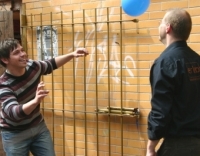 Luftballontennis auf dem Feinkost-Flohmarkt