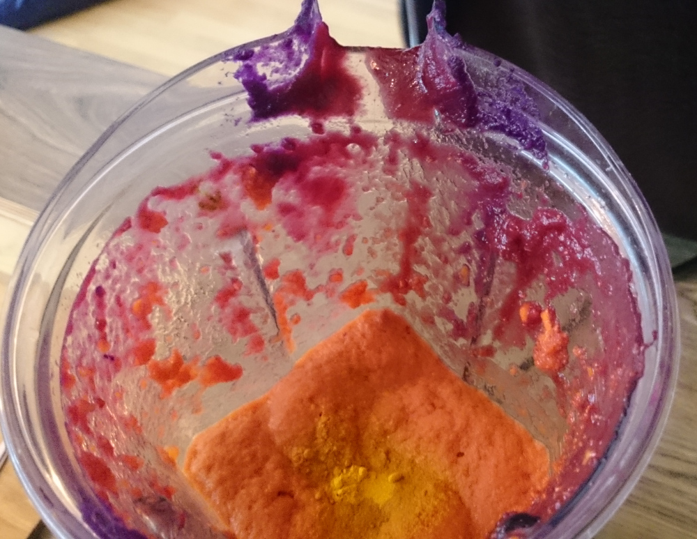Bunteste Nudelwerkstatt – Farbverlauf im Mixer