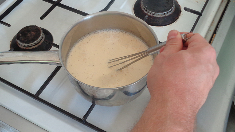 Vanillepudding selbst machen - Aufkochen
