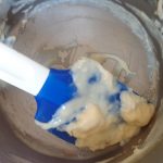 Vanillepudding selbst machen – Topf ausschaben